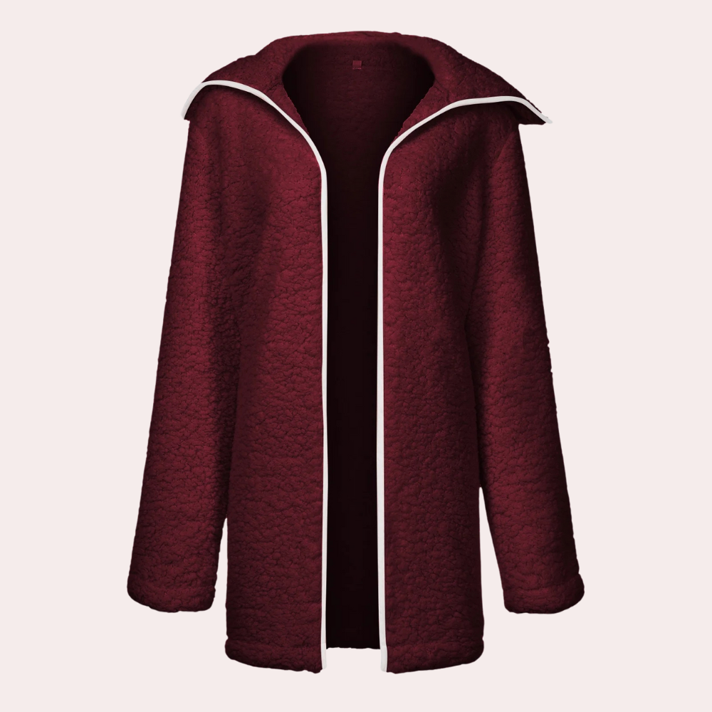 Bordeauxrode fleecejas met witte bies, open voorkant, lange mouwen. Stijlvolle winterjas voor dames, warme en comfortabele kleding.