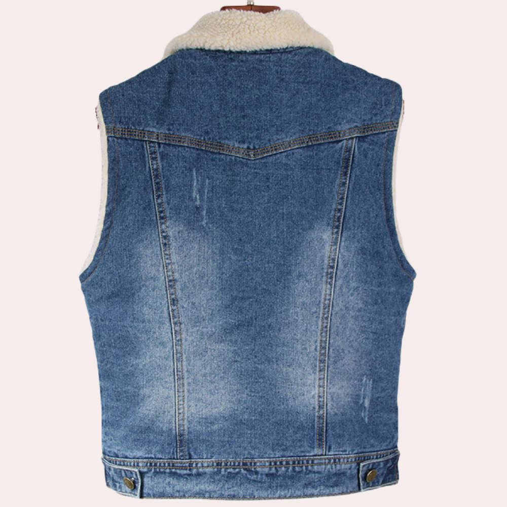 Spijkerjasje met schapenvacht kraag, blauwe denim, vintage stijl, herenmode, winterkleding, casual outfit, achterkant, duurzaam materiaal.