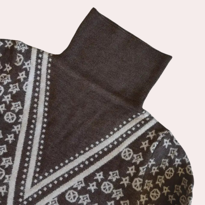 Bruine coltrui met wit geometrisch patroon, luxe design, warme wintermode, stijlvolle dameskleding, hoogwaardige materialen.