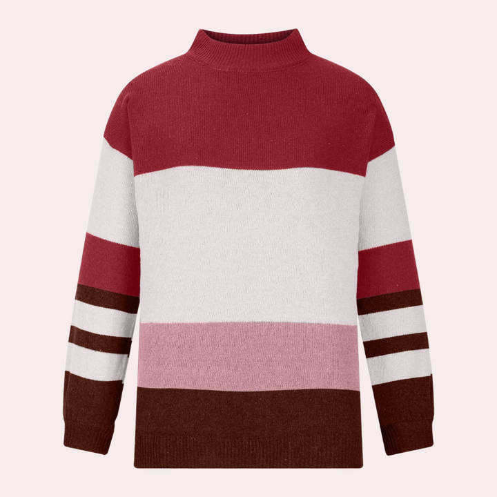 Rood-wit-roze gestreepte trui met hoge hals, lange mouwen en bruine accenten. Modieuze dameskleding, warme wintertrui, casual stijl.