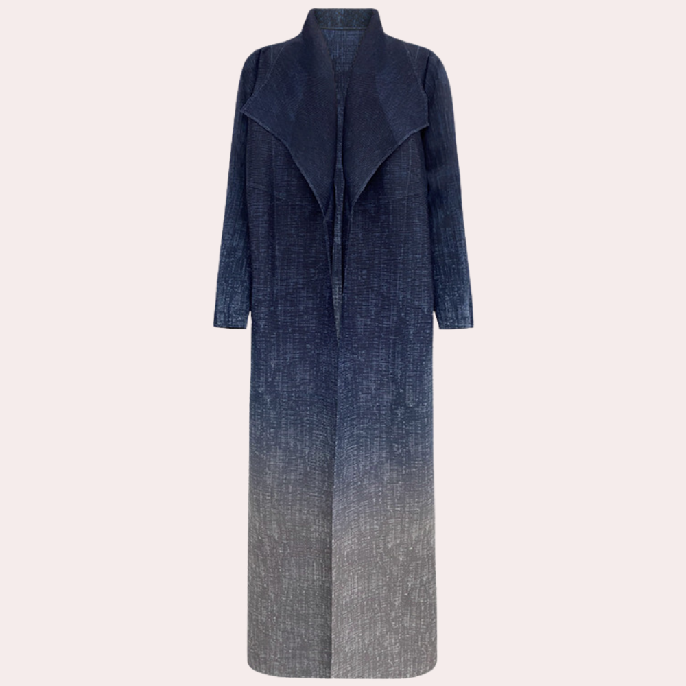 Donkerblauwe lange jas met ombre-effect, damesmode, elegant ontwerp, herfst-winter collectie, stijlvolle dameskleding, trendy outerwear.