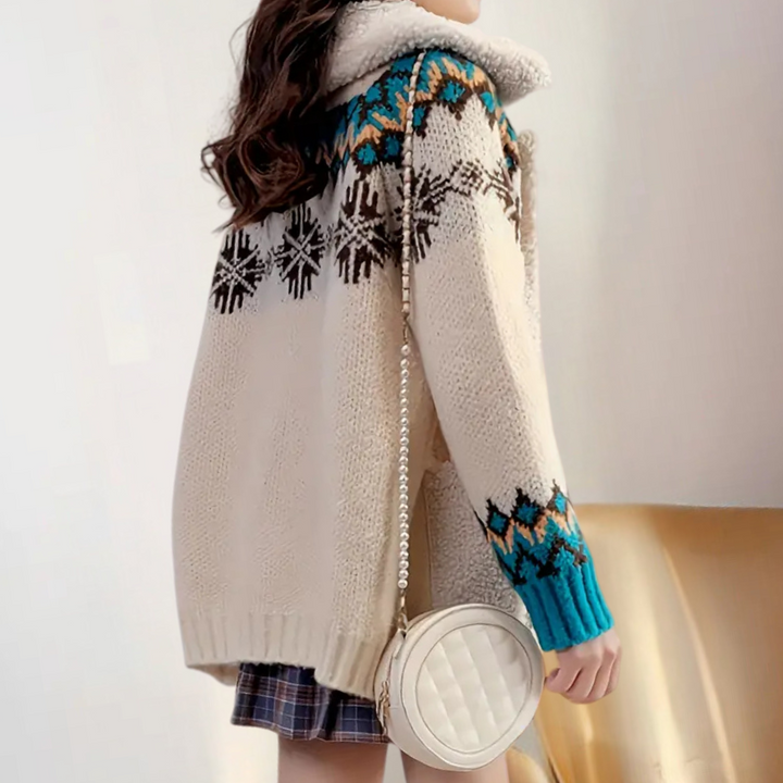 Dames wintertrui met Noors patroon, beige en blauw, gebreid, warme kleding, modieuze stijl, perfect voor koude seizoenen.