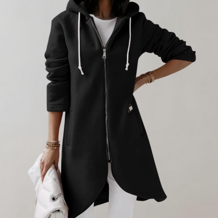 Zwarte dames hoodie met rits en capuchon, lange mouwen, casual stijl. Perfect voor herfstmode, comfortabele en trendy kleding.