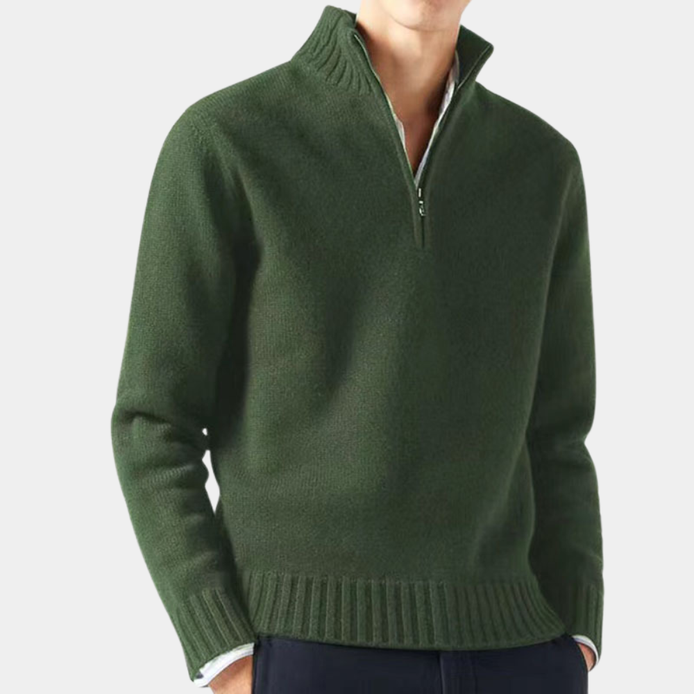 Donkergroene heren trui met halve rits, geribbelde kraag en manchetten. Stijlvolle en warme kleding voor herfst en winter.