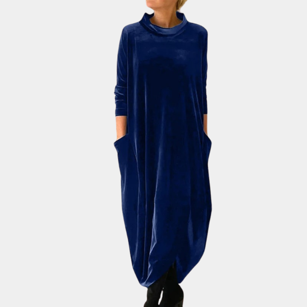 Blauwe fluwelen jurk met lange mouwen en zakken, losvallend ontwerp, ideaal voor casual en elegante gelegenheden. Comfortabele damesmode.
