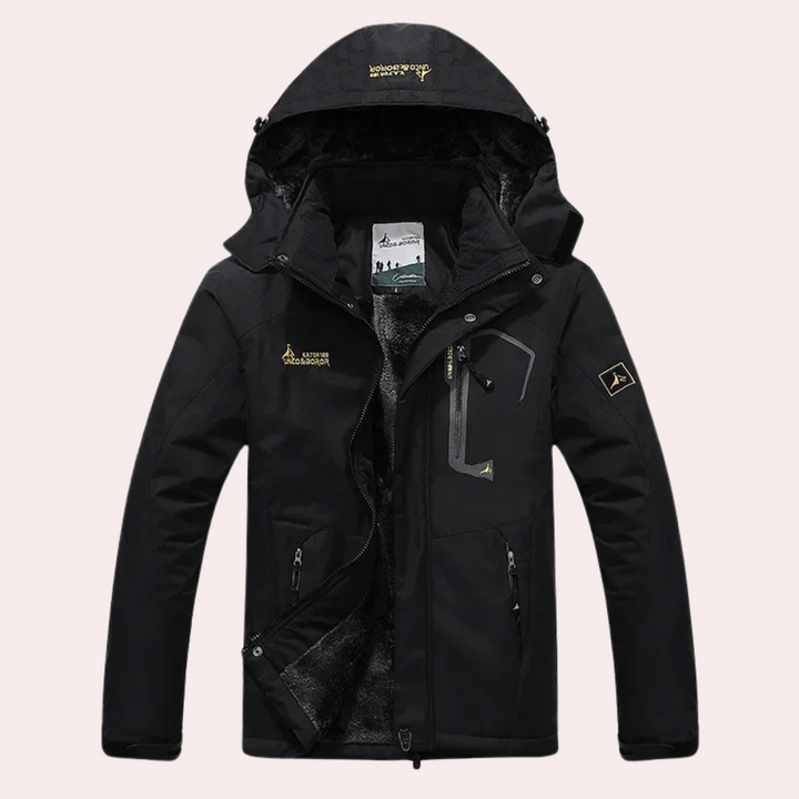 Zwarte waterdichte winterjas met capuchon, fleece voering en meerdere zakken. Ideaal voor outdoor activiteiten. Herenmode, warme jas.