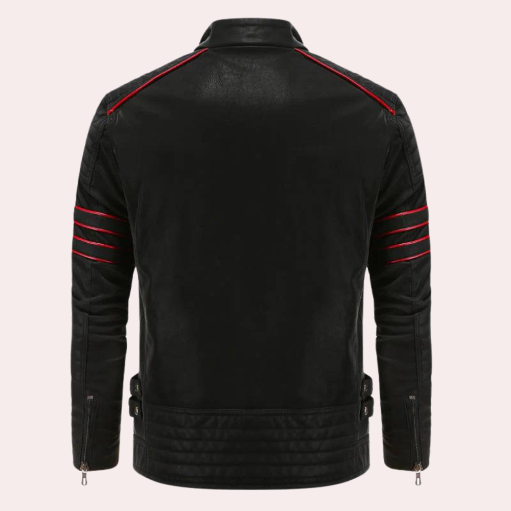 Zwarte leren jas met rode strepen, bikerstijl, herenmode, stijlvolle motorjas, hoogwaardige materialen, trendy design, perfecte pasvorm.