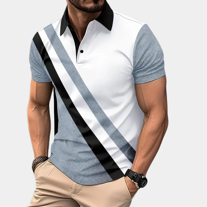 Moderne herenpolo met korte mouwen, wit en grijs met diagonale zwarte strepen, stijlvolle casual mode, perfect voor zomerse outfits.