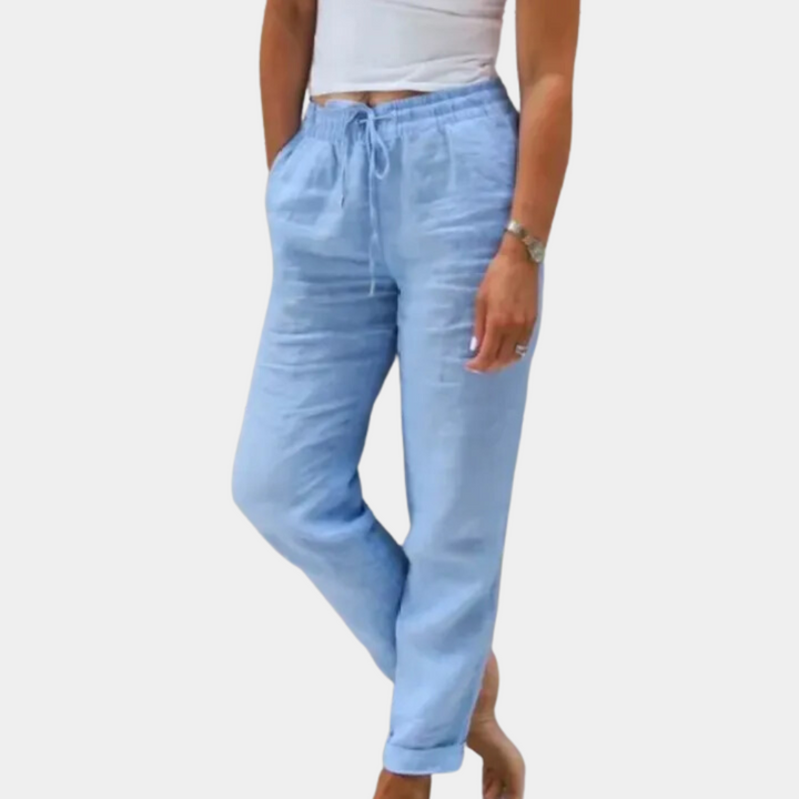 Lichtblauwe linnen broek voor dames, casual stijl, met elastische tailleband en trekkoord. Perfect voor zomeroutfits en comfortabele pasvorm.