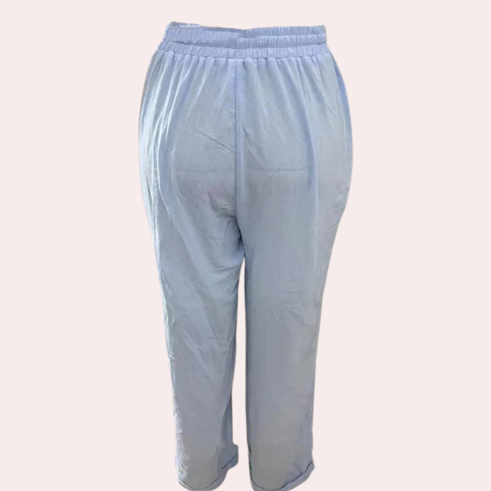 Lichtblauwe damesbroek met elastische tailleband, comfortabele pasvorm, casual stijl, ideaal voor dagelijks gebruik en lente- of zomermode.
