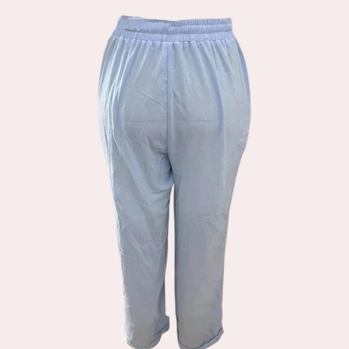 Lichtblauwe damesbroek met elastische tailleband, comfortabele pasvorm, casual stijl, ideaal voor dagelijks gebruik en lente- of zomermode.