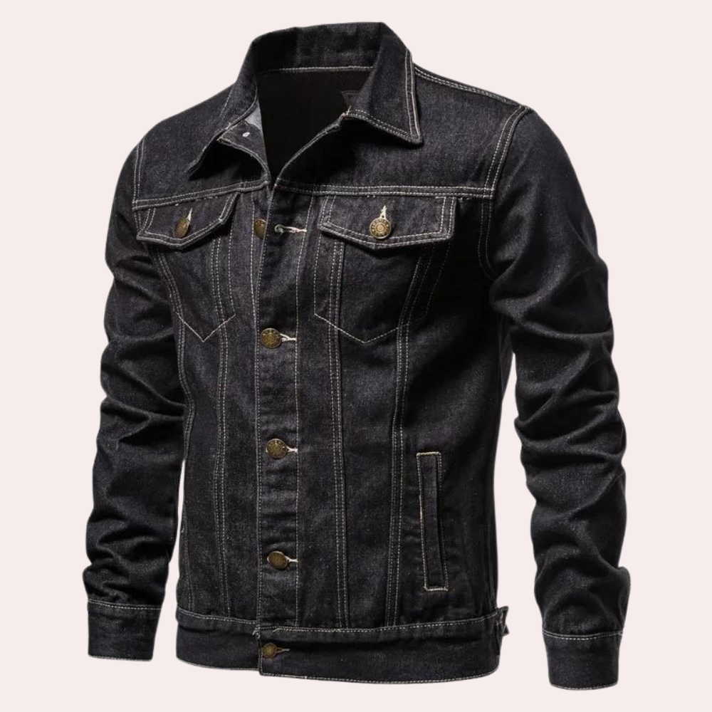 Zwarte denim spijkerjas voor heren met knoopsluiting, borstzakken en klassieke kraag. Perfect voor casual en modieuze herenkleding.
