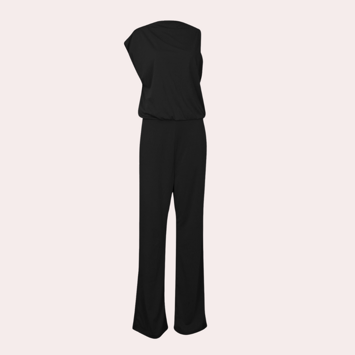 Zwarte asymmetrische dames jumpsuit, mouwloos ontwerp, elegante avondkleding, perfect voor formele gelegenheden en modieuze evenementen.