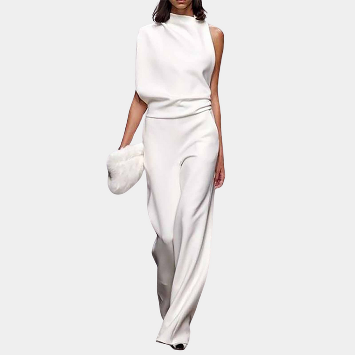 Witte asymmetrische damesjurk met één schouder, elegante avondkleding, vloeiende stof, modieuze stijl, geschikt voor speciale gelegenheden.