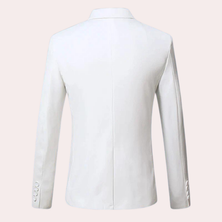 Witte herenblazer, achterkant, met knoopdetails op de mouwen. Stijlvolle formele jas, geschikt voor zakelijke en formele gelegenheden.