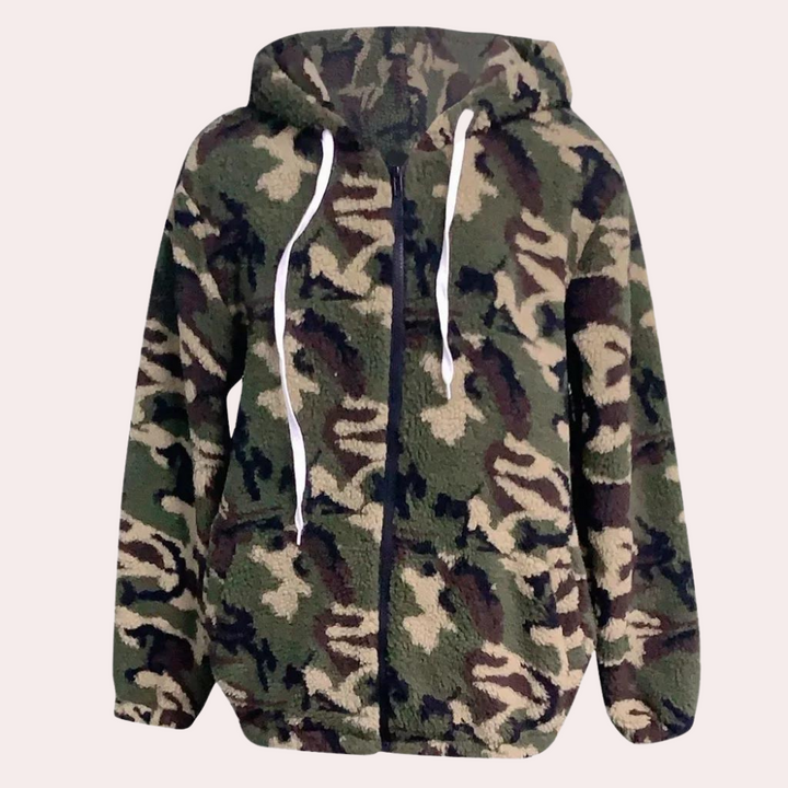 Groene camouflage fleece hoodie met capuchon en ritssluiting, unisex design, warme winterkleding, comfortabele en modieuze outdoor jas.