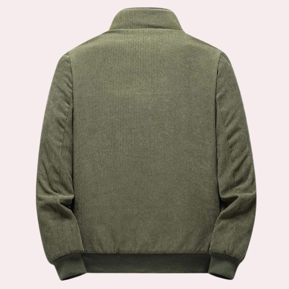 Olijfgroene corduroy jas voor heren, achterkant. Stijlvolle herenjassen, wintermode, comfortabele pasvorm, trendy kleding, warme bovenkleding.
