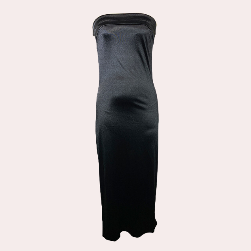 Strapless zwarte avondjurk, elegante lange jurk, satijnen stof, minimalistisch ontwerp, perfecte keuze voor formele gelegenheden en feesten.