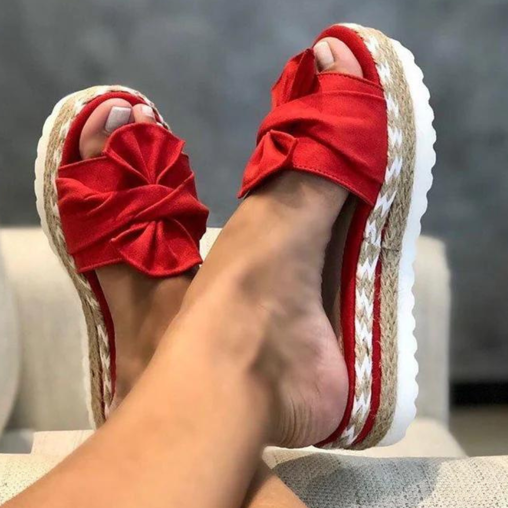 Rode sandalen met strik, espadrille plateauzool, zomerschoenen voor dames, trendy en comfortabel, perfect voor casual en strandoutfits.