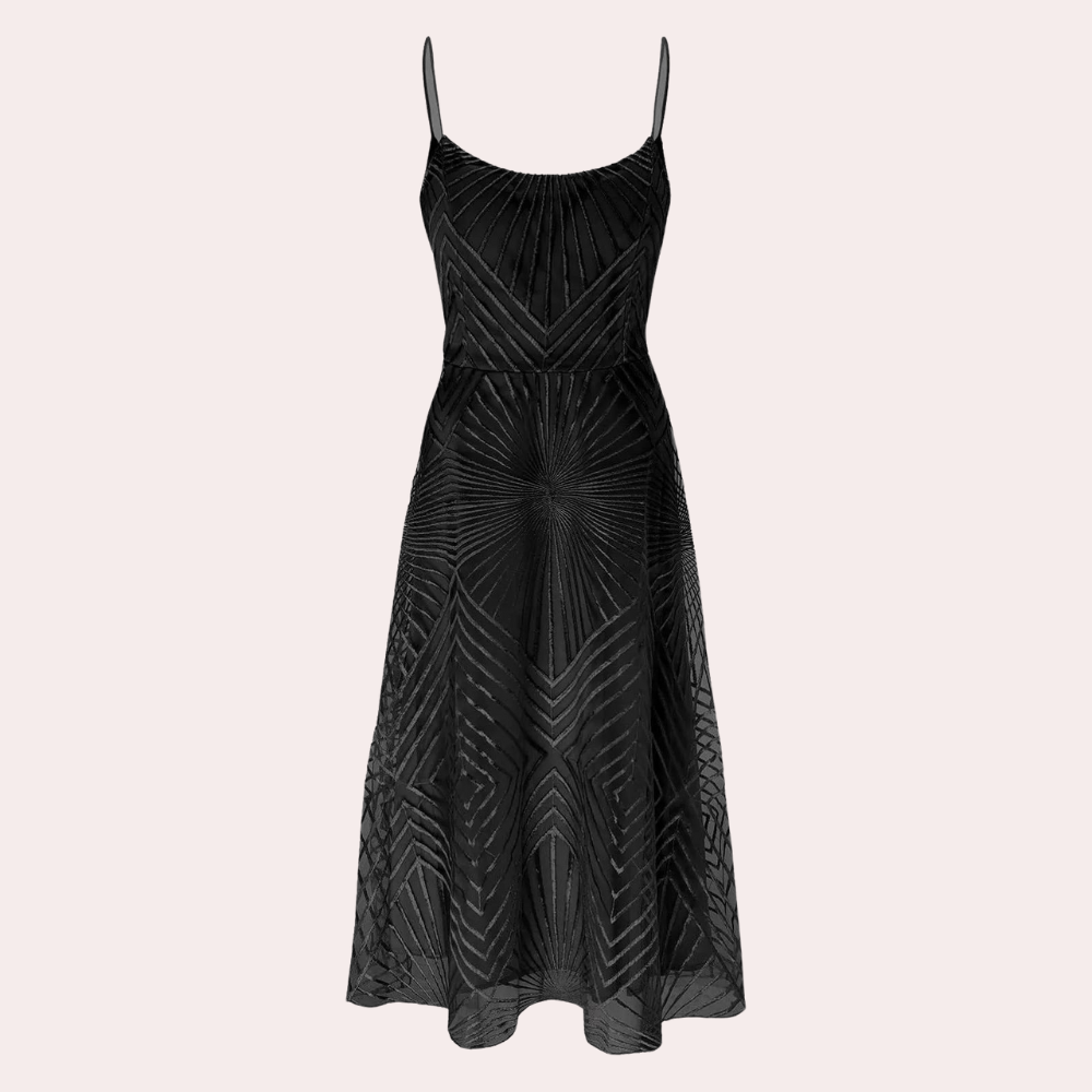 Zwarte mouwloze jurk met geometrisch patroon, elegante A-lijn snit en spaghettibandjes. Perfect voor avondkleding en formele gelegenheden.