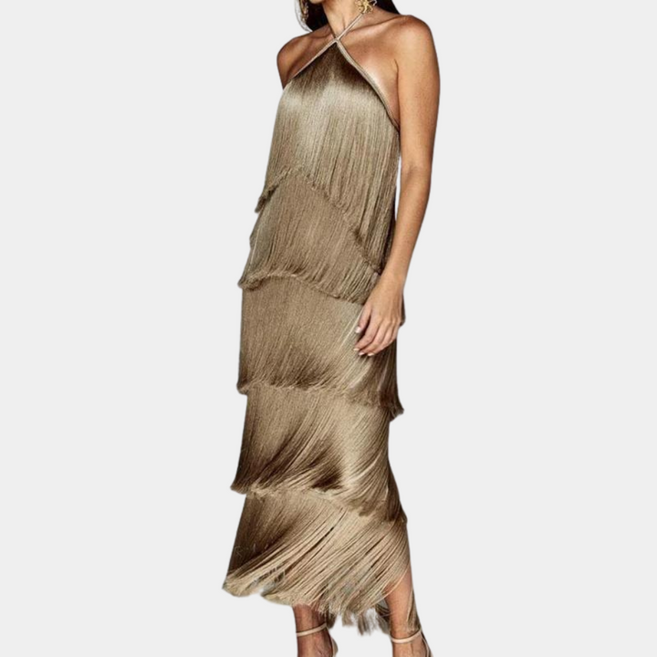 Camelkleurige halterjurk met franjes, elegante avondjurk, vloerlengte, perfect voor formele gelegenheden, modieuze dameskleding.