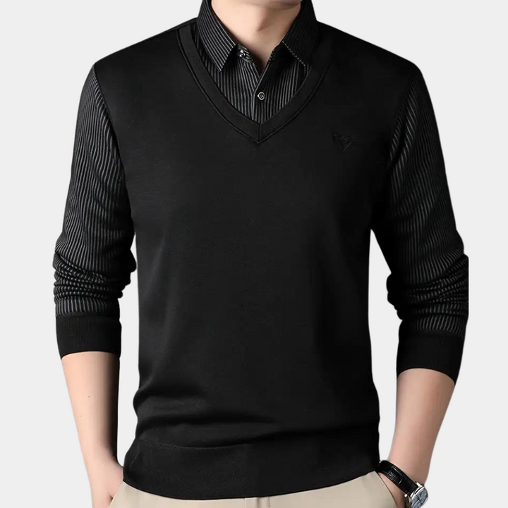 Zwarte herentrui met V-hals en gestreepte kraag, lange mouwen, geschikt voor casual en zakelijke outfits. Stijlvolle en veelzijdige kleding.