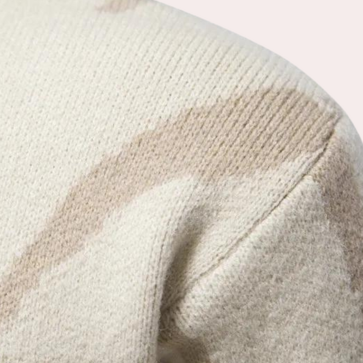 Beige trui met abstract patroon, gebreid van zachte wolmix. Modieuze herenkleding, ideaal voor herfst- en winterseizoenen. Comfortabel en stijlvol.