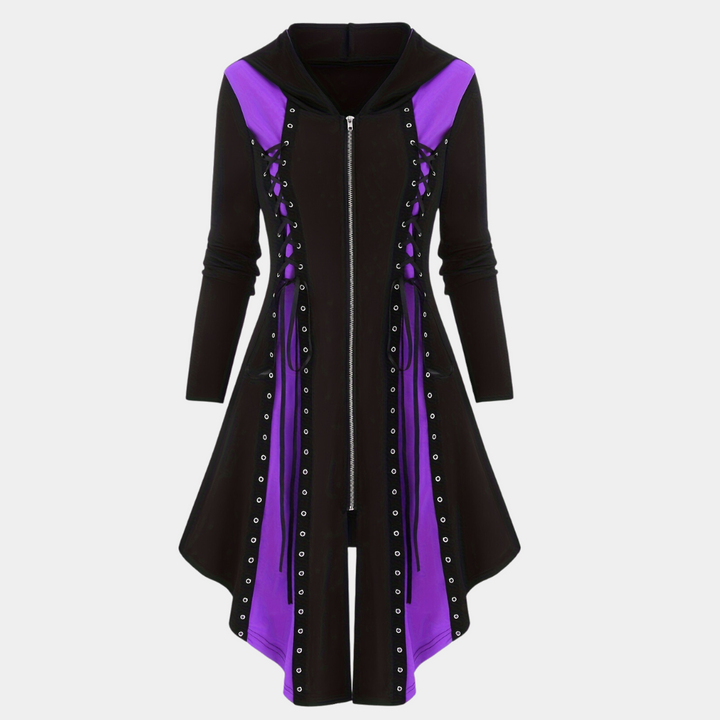 Zwarte en paarse gotische jurk met ritssluiting en veterdetails, asymmetrische zoom. Alternatieve mode, unieke stijl, dameskleding.