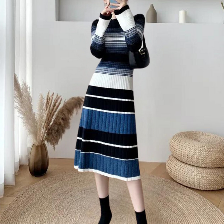Blauwe gestreepte trui-jurk voor dames, lange mouwen, knielengte, geschikt voor herfst en winter. Modieuze kleding, comfortabele pasvorm.