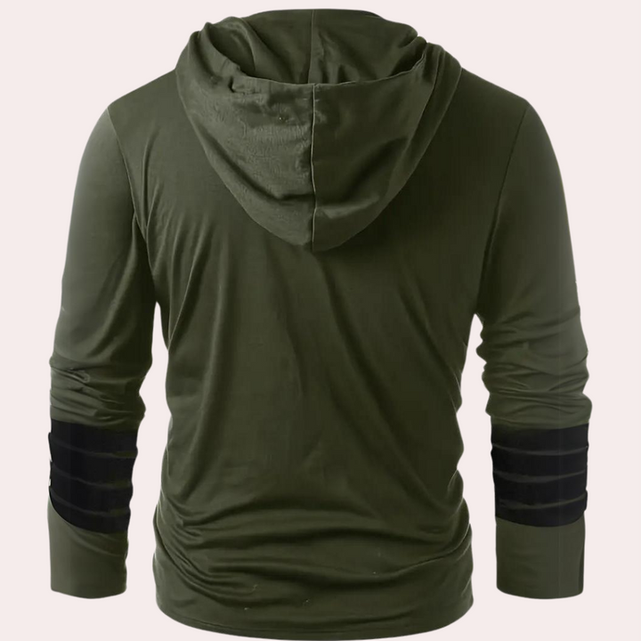 Olijfgroene hoodie met capuchon, lange mouwen en zwarte elleboogpatches, moderne herenkleding, comfortabele casual stijl.
