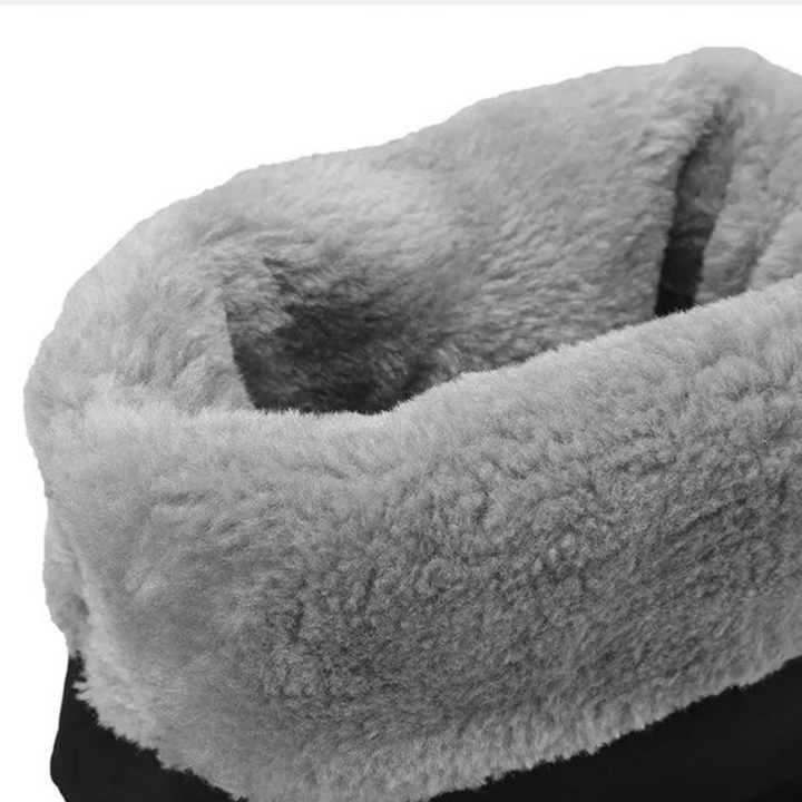 Grijze fleece voering van winterlaars, zachte en warme stof, ideaal voor koude weersomstandigheden, comfortabele en duurzame winterkleding.