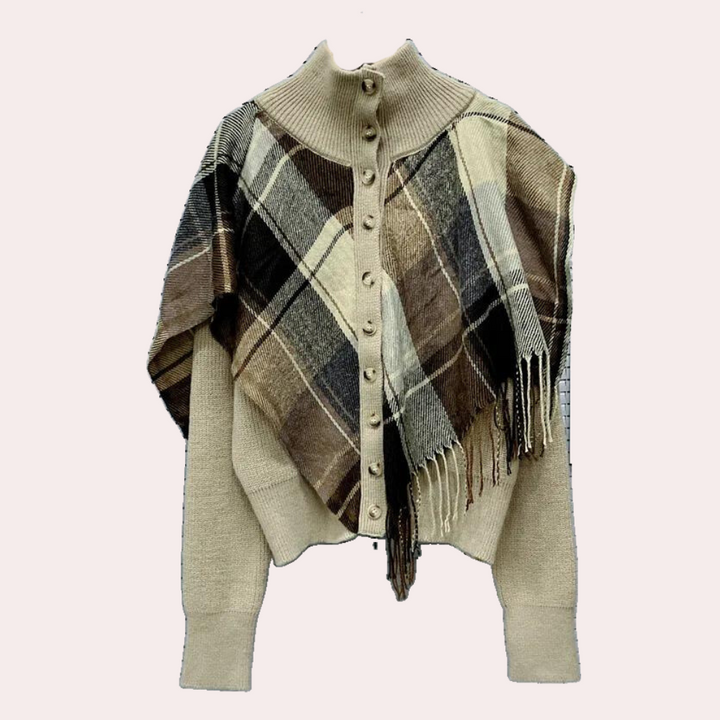 Beige gebreide trui met knopen en geruite sjaal, damesmode, herfstkleding, stijlvolle casual outfit, warme en comfortabele look.