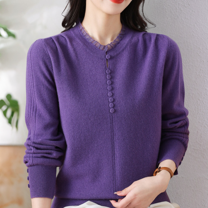 Paarse damestrui met knoopsluiting, lange mouwen en geribbelde boorden, perfect voor herfstmode. Comfortabele en stijlvolle dameskleding.