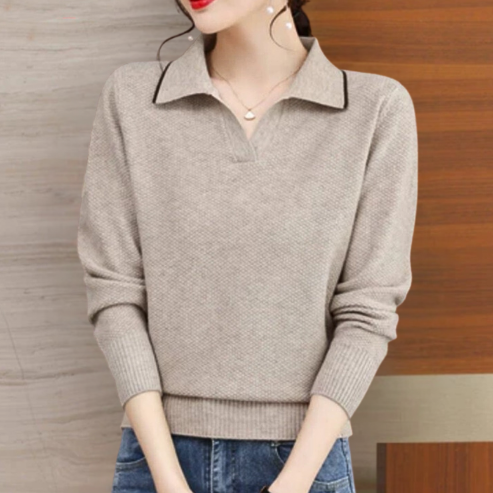 Beige damestrui met kraag, lange mouwen en casual pasvorm, perfect voor herfstmode. Stijlvol en comfortabel, ideaal voor dagelijks gebruik.