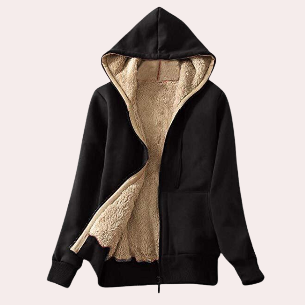 Zwarte hoodie met capuchon, open rits en beige fleece voering. Comfortabele winterkleding, ideaal voor casual en warme outfits.