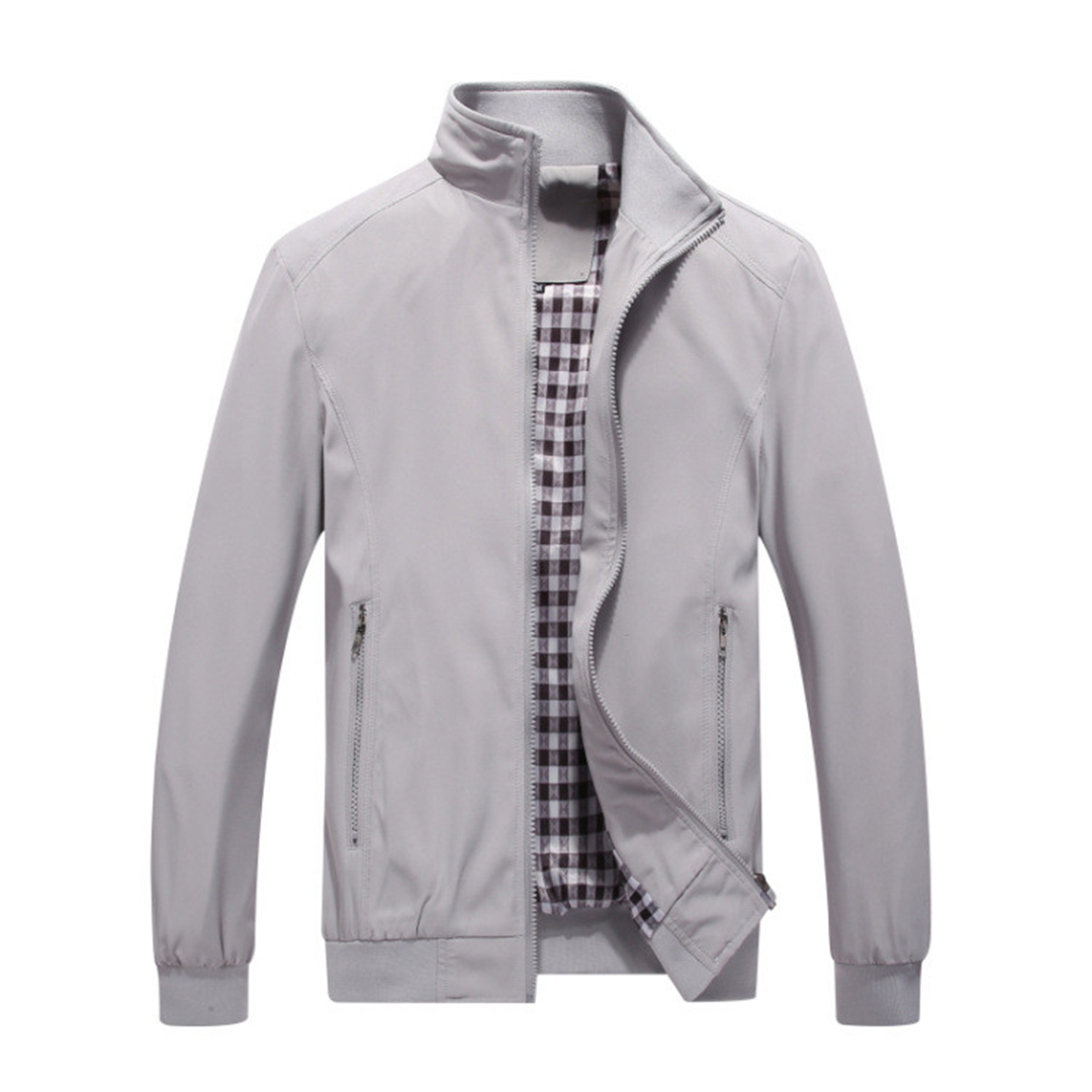 Grijze heren zomerjas met opstaande kraag en rits, geruite voering, ideaal voor casual en stijlvolle looks. Perfect voor lente en zomer.