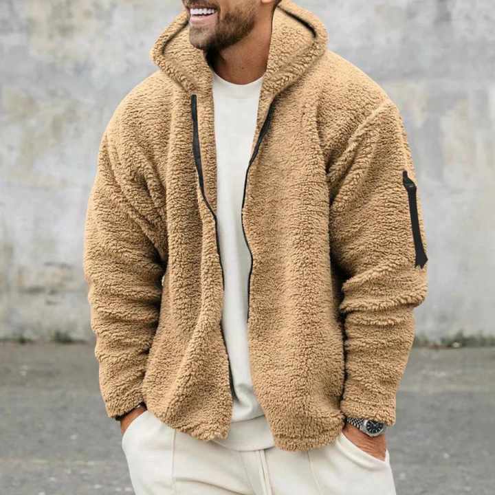 Warme heren hoodie van beige fleece, ideaal voor wintermode. Comfortabele pasvorm met capuchon, perfect voor casual en outdoor activiteiten.