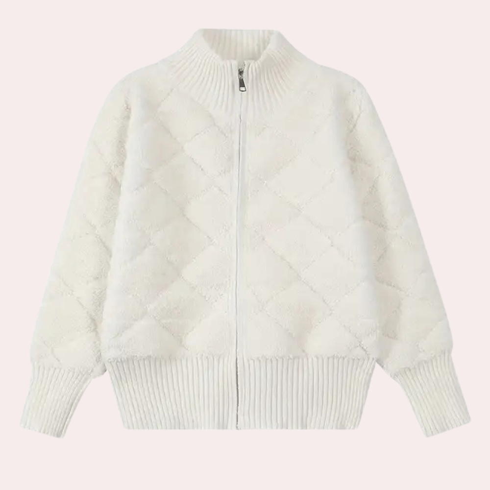 Witte gebreide damestrui met rits, geribbelde boorden en diamantpatroon. Perfect voor wintermode en casual outfits. Comfortabel en stijlvol.