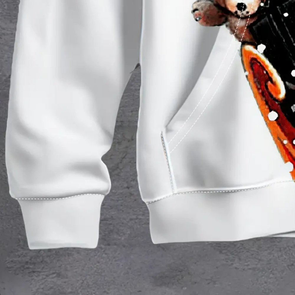 Witte hoodie met kleurrijke, abstracte print op de mouw, tegen een grijze achtergrond. Comfortabele streetwear, modieuze herenkleding.