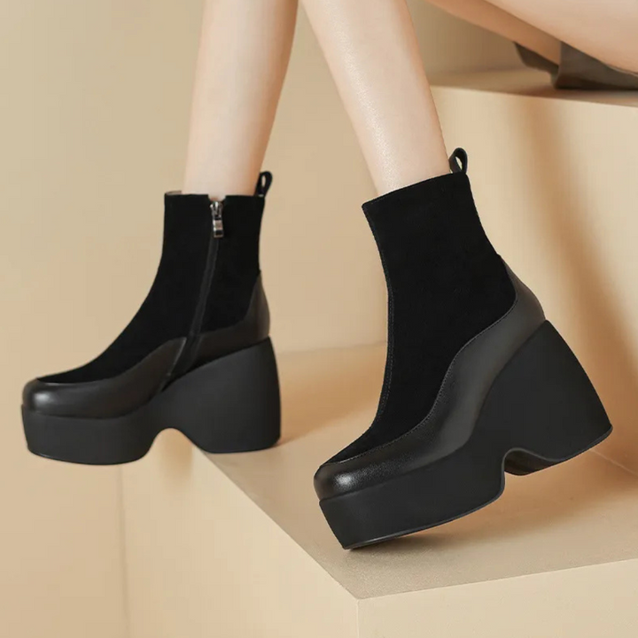 Zwarte platform enkellaarsjes met dikke hak, modern design, ritssluiting, trendy damesmode, comfortabele schoenen voor dagelijks gebruik.