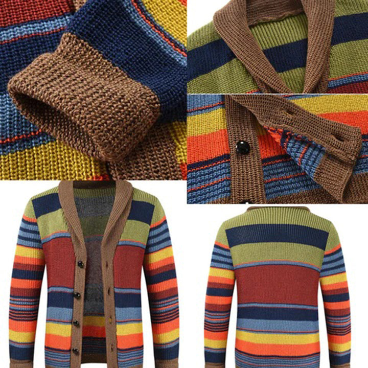 Grofgebreide heren trui met kleurrijke strepen, V-hals en knoopsluiting. Perfect voor herfstmode, warme en stijlvolle herenkleding.