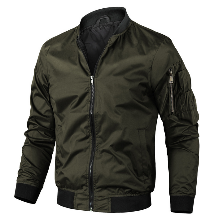 Voorkant groene vintage bomberjack voor heren