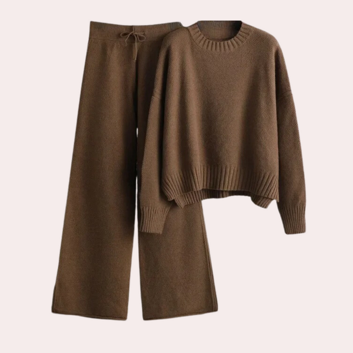 Bruin gebreide trui en broek voor dames