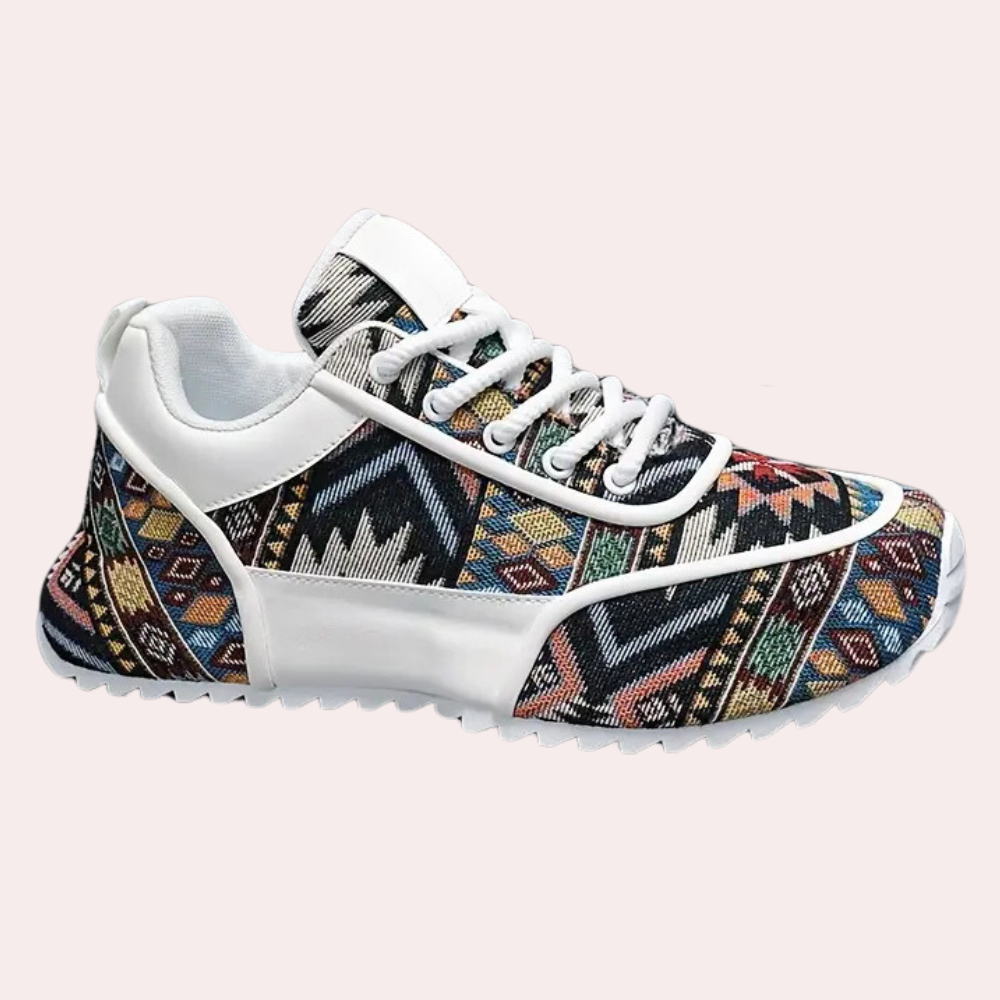 Sportschoen met kleurrijk etnisch patroon, witte zool en veters. Perfect voor casual en sportieve looks. Comfortabele en modieuze sneakers.