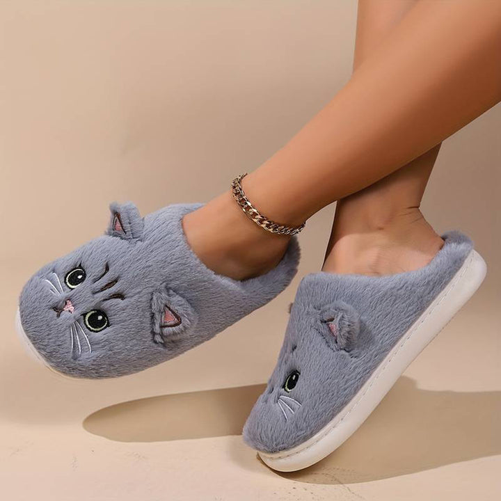 Grijze kattenpantoffels met schattig kattengezicht, zachte pluche stof, comfortabele binnenzool, perfect voor warme voeten thuis.