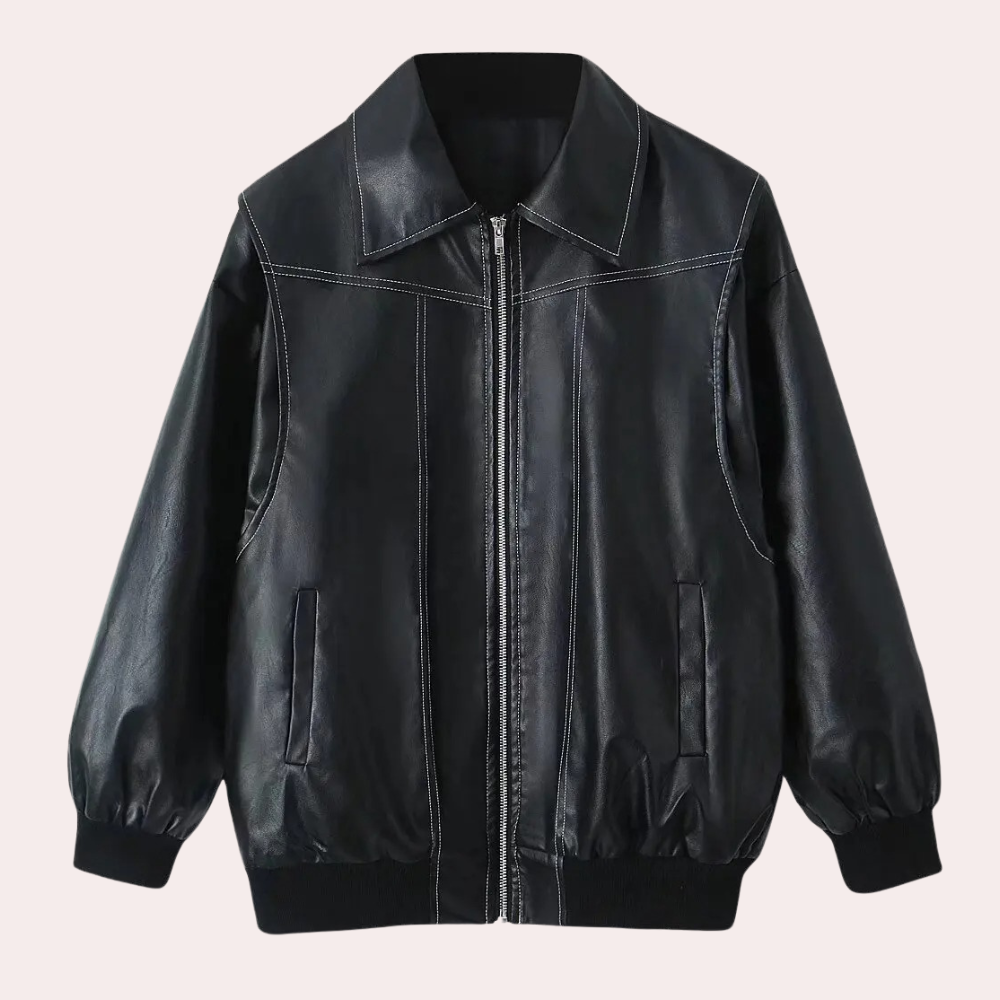 Zwarte leren jas met ritssluiting, klassieke kraag en elastische manchetten. Stijlvolle herenjassen, modetrend, casual kleding.