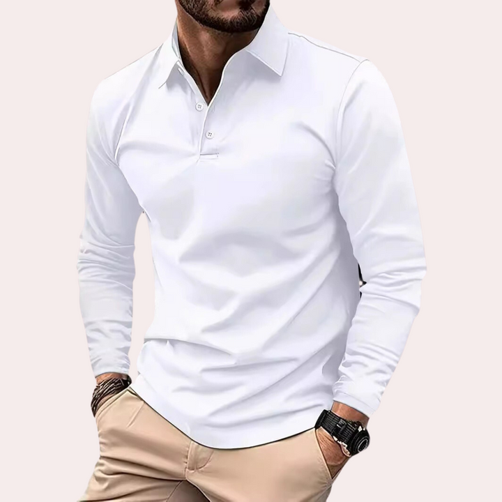 Wit herenoverhemd met lange mouwen, klassieke kraag en knoopsluiting, gedragen door een man. Perfect voor zakelijke en casual gelegenheden.