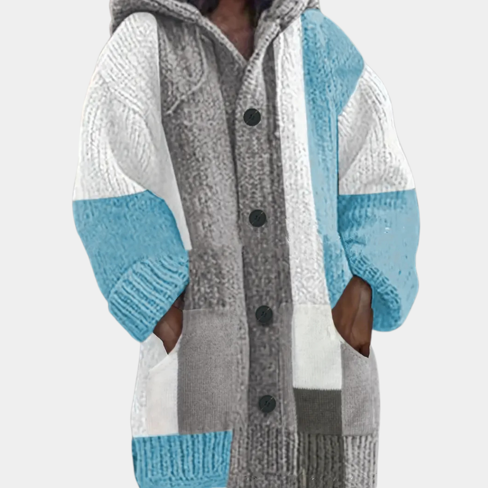 Grijze en blauwe gebreide damesjas met capuchon en knopen, kleurrijk patchwork ontwerp, warme wintermode, comfortabele en stijlvolle kleding.