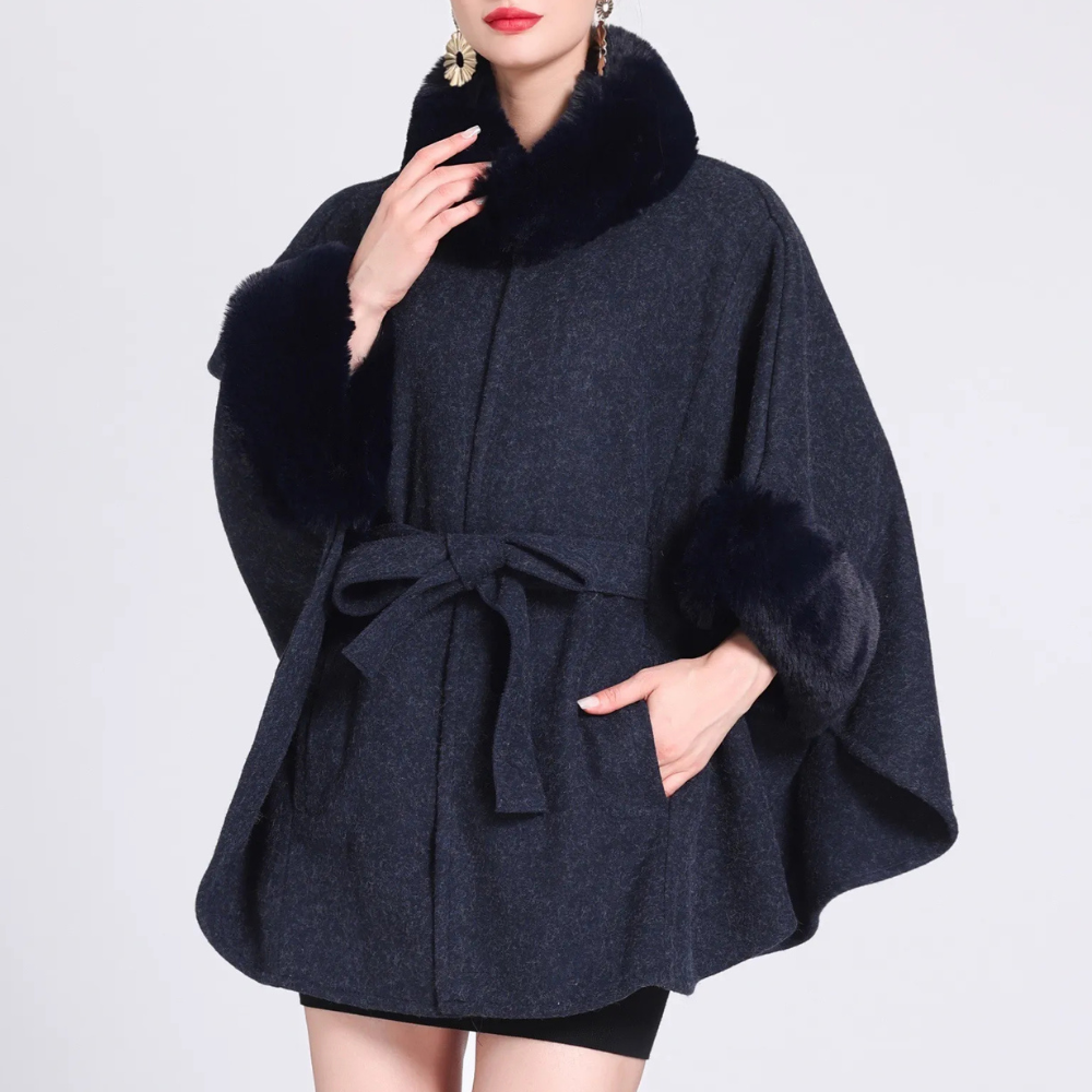 Dames wintercape met ceintuur, donkerblauw wol, luxe bontkraag en manchetten, elegante mode, warme jas voor koude seizoenen.