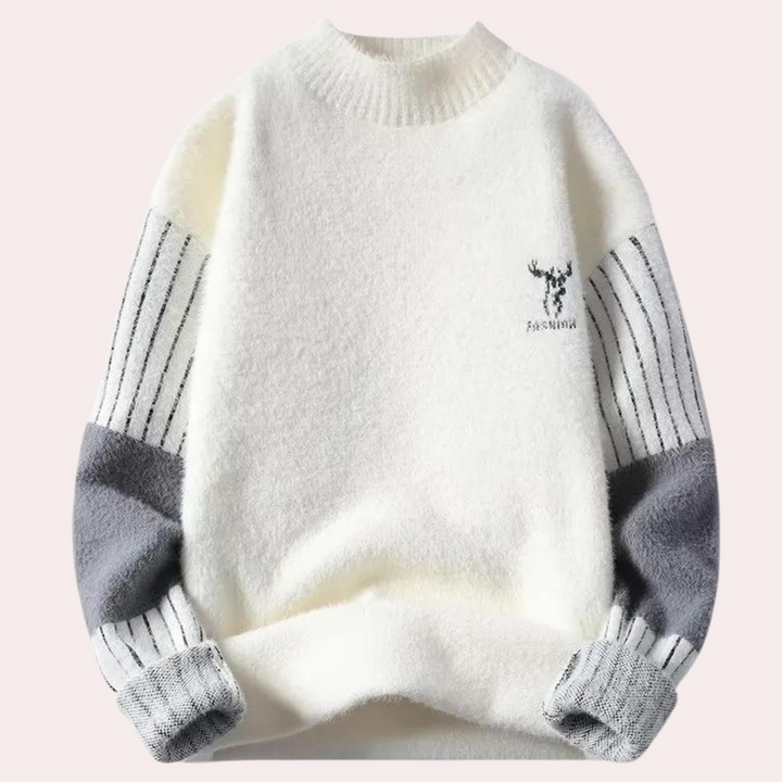 Witte trui met grijze gestreepte mouwen en hertendetail, gebreid ontwerp, uniseks wintermode, comfortabele en warme kleding, casual stijl.